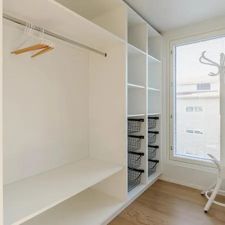 아파트 Borg Riverside 3br, Sauna, Balcony, 포리