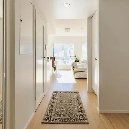 아파트 Borg Riverside 3br, Sauna, Balcony, *