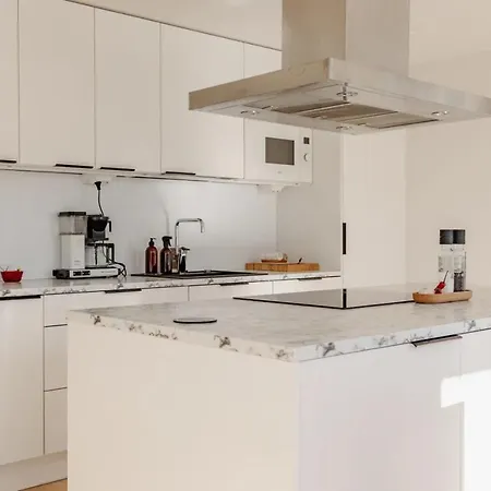 아파트 Borg Riverside 3br, Sauna, Balcony, 포리